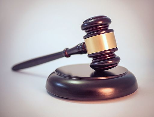 legal-translation-judge-gavel