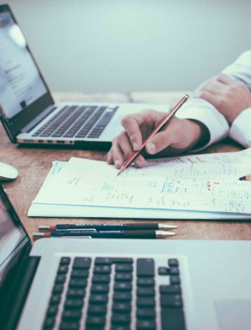 Why Multilingual Support During Tax Season Matters for Businesses